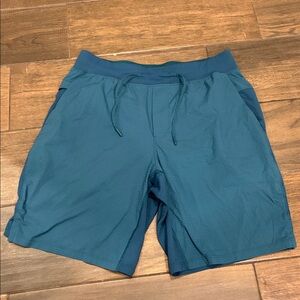 Men’s L lululemon athletica Teal Athletic Shorts w/liner